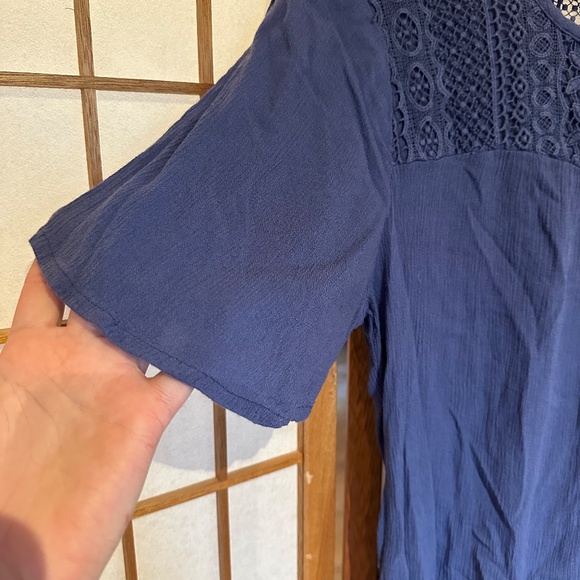 Blue Rickis embroidery top - Picture 3 of 7